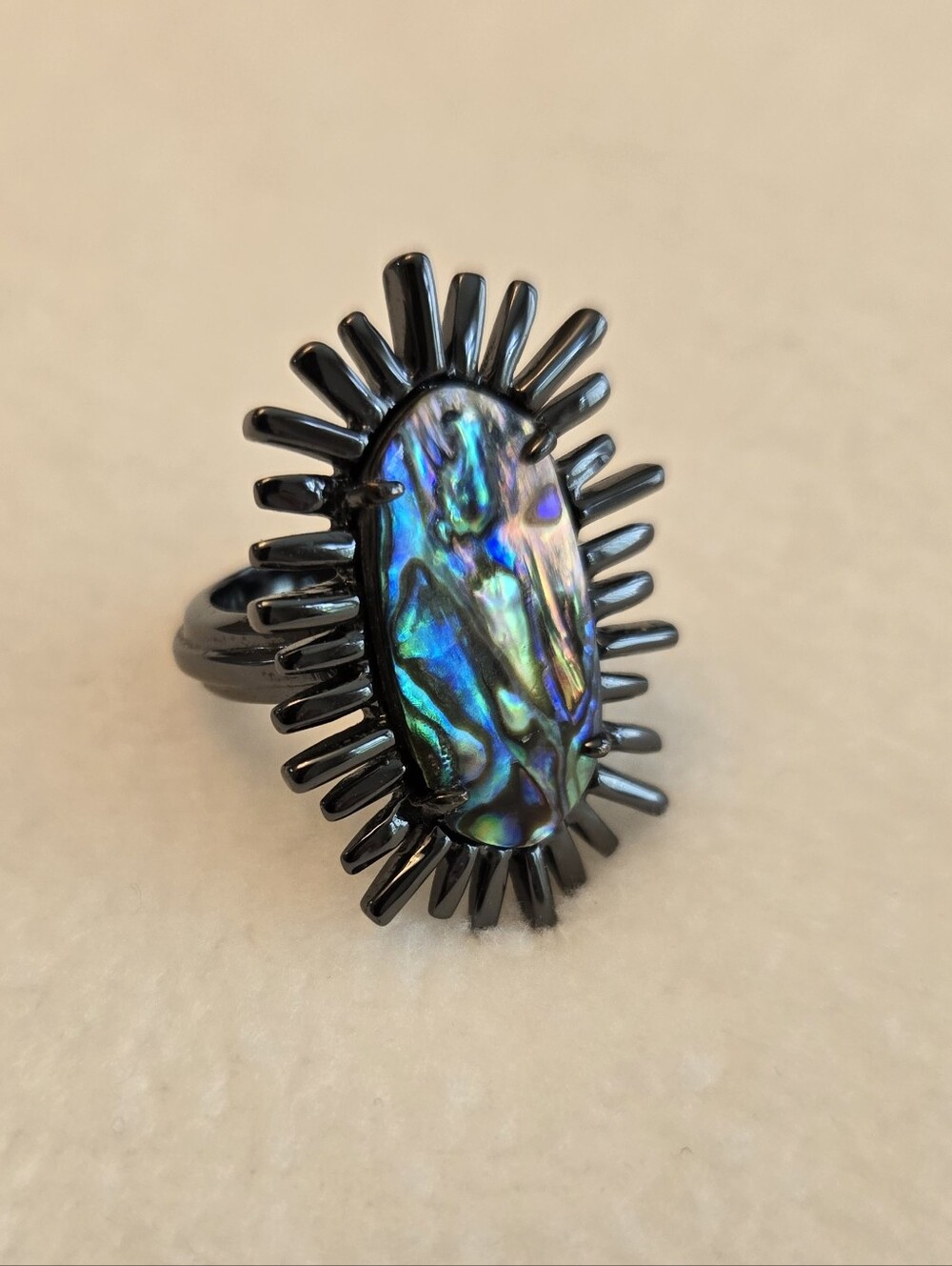 Kendra Scott Owen Cocktail Ring  Size 7